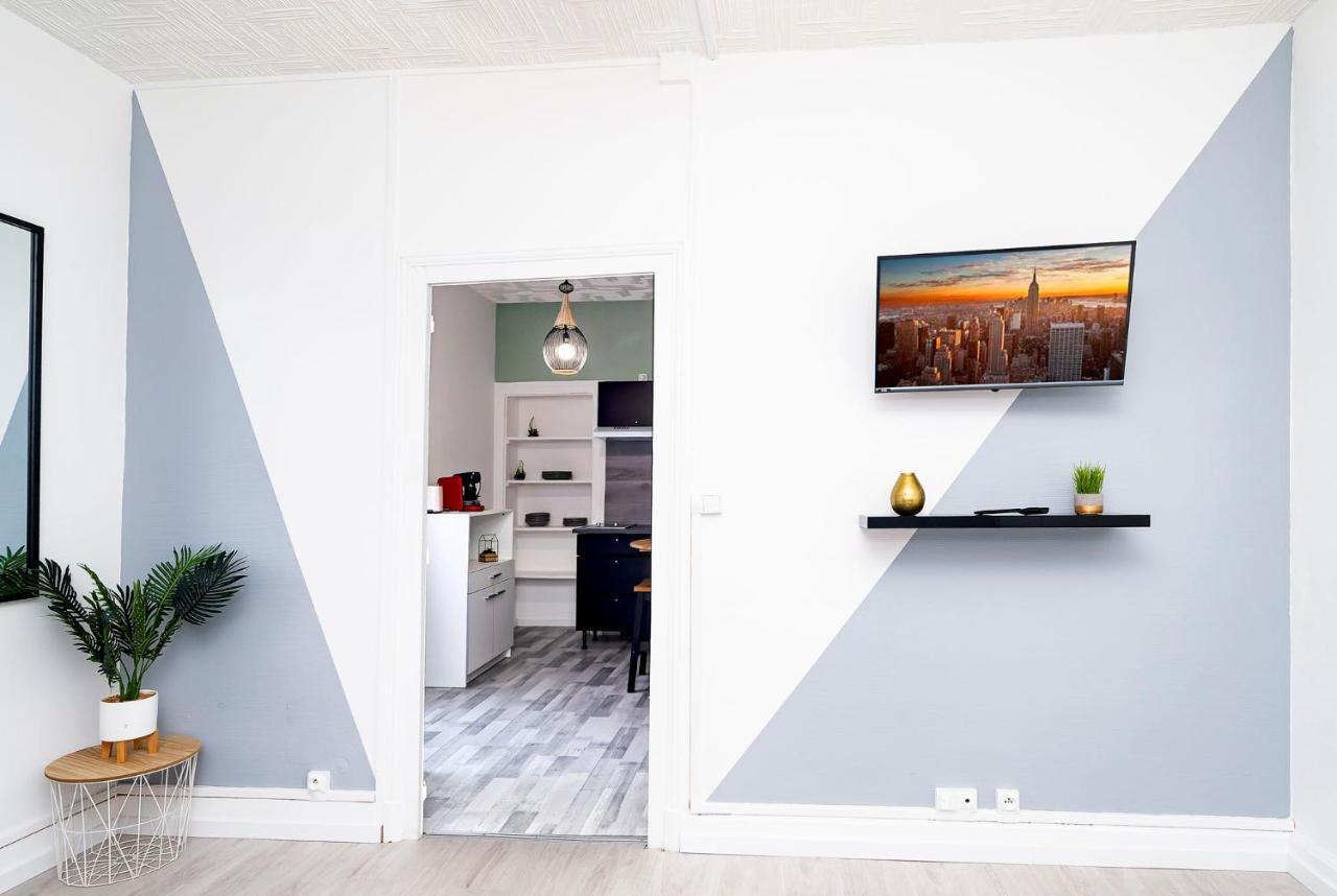 Ld-Location Hotel 몽뤼꽁 외부 사진