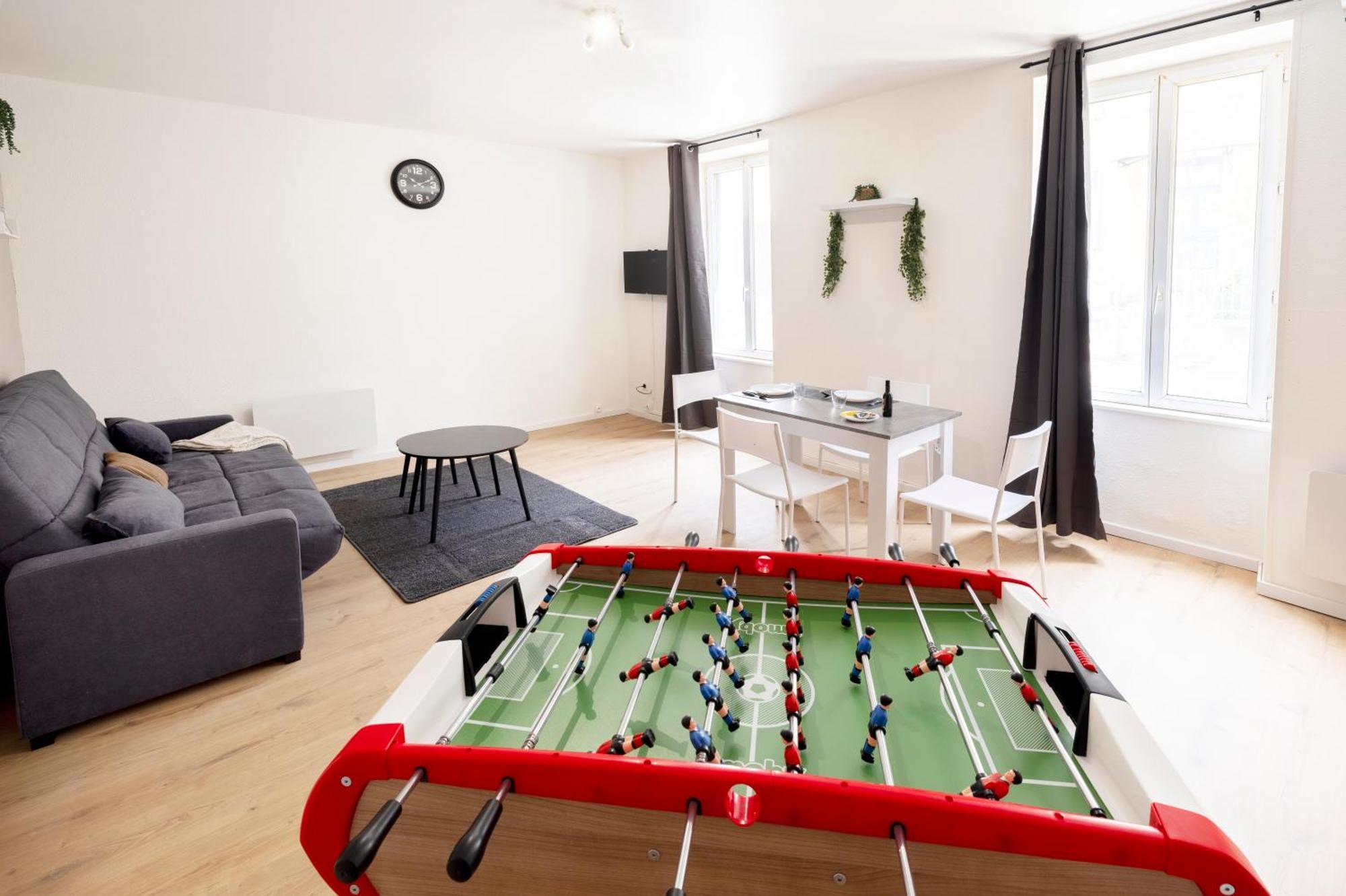Ld-Location Hotel 몽뤼꽁 외부 사진